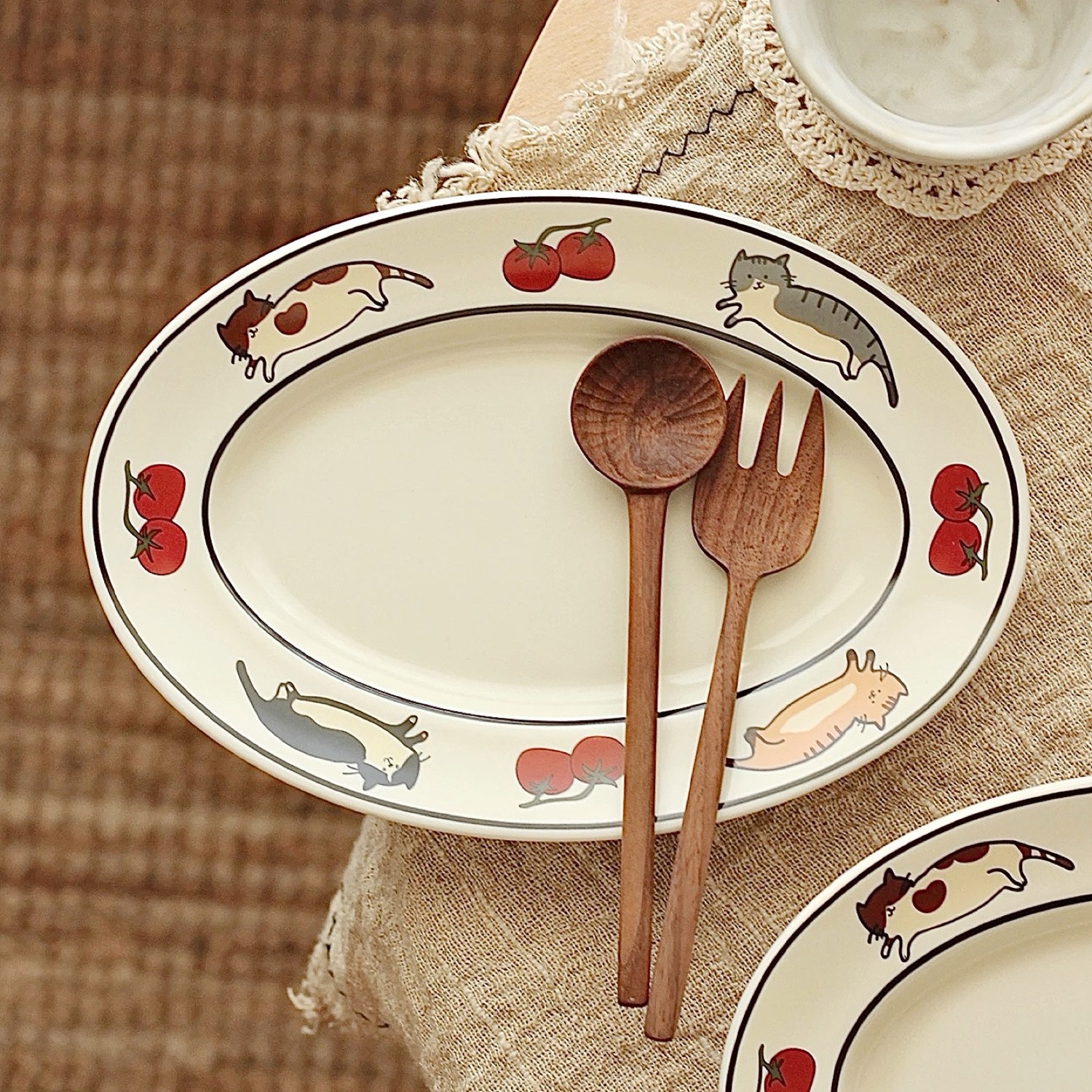 Cute Tomato Cat Oval Plate 3