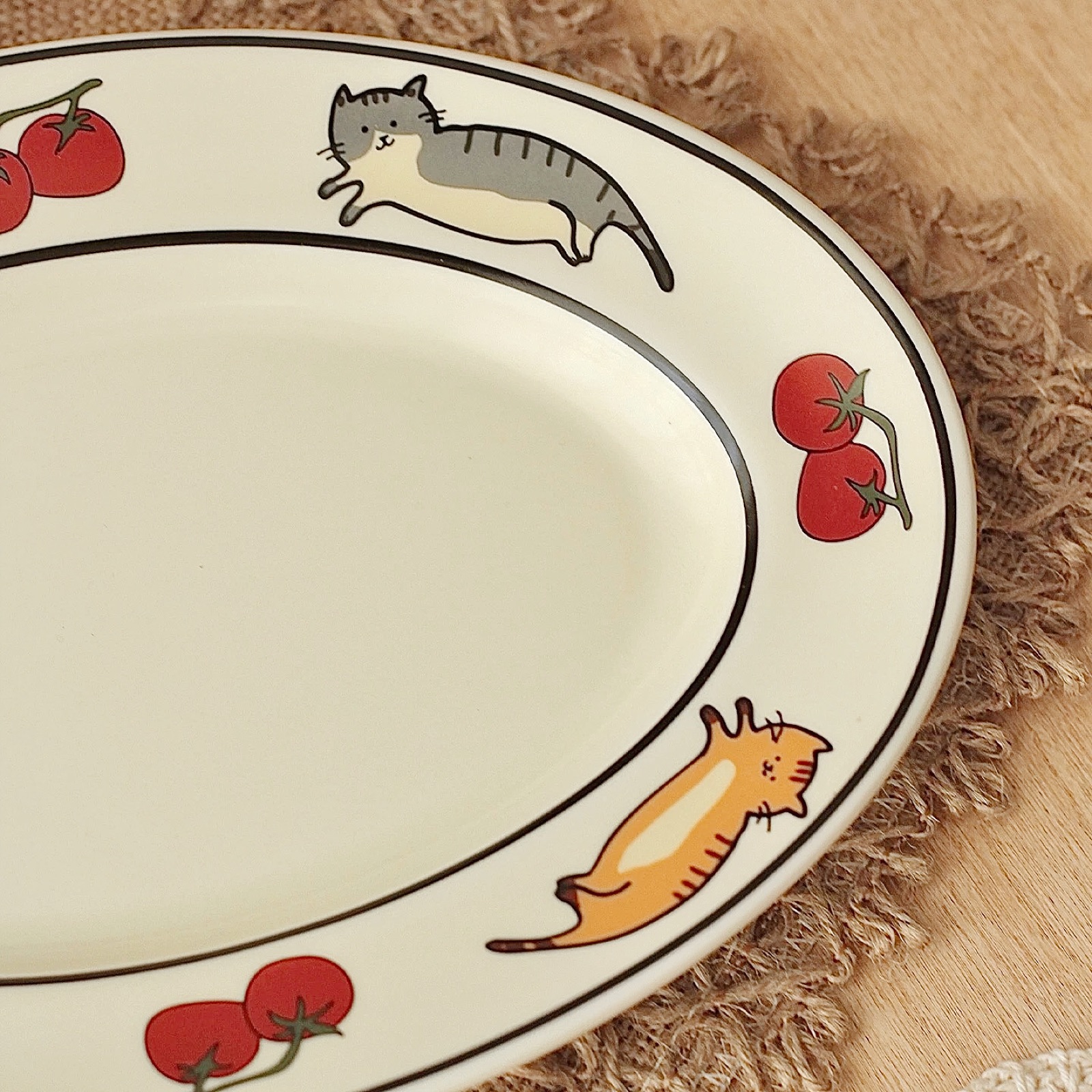Cute Tomato Cat Oval Plate 4